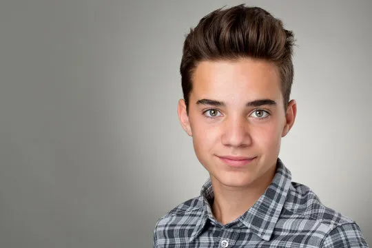 半岛体育平台 App 产品展示